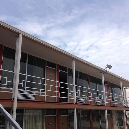 Wheatland Inn Anthony Luaran gambar